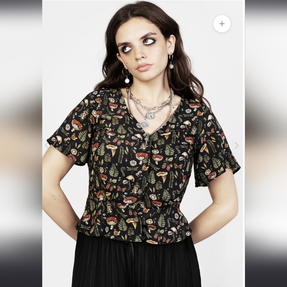 Luthien Button Up Top